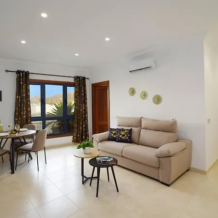 Moderno Y Elegante Centrico Con Balcon * Playa Blanca